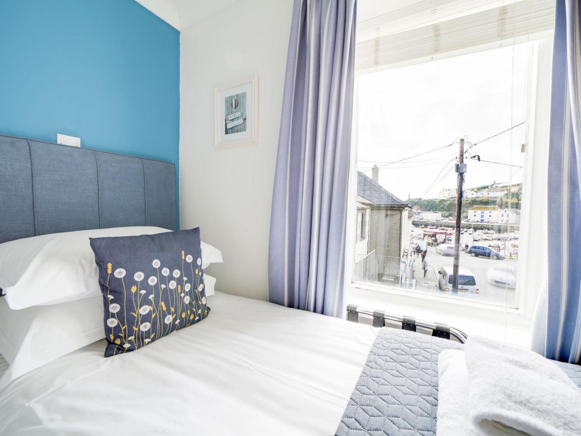 The Artist Loft, Ensuite Guest Rooms, Porthleven Exterior photo